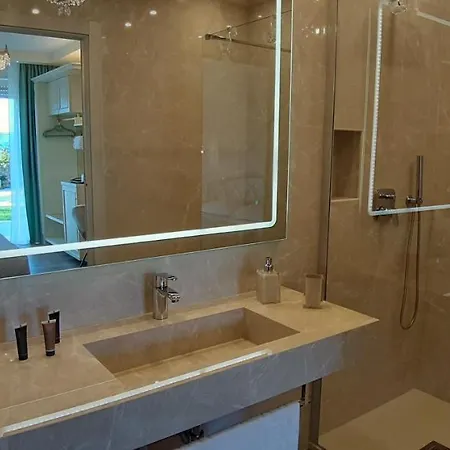 בית הארחה Luxury Dreams לה ספציה