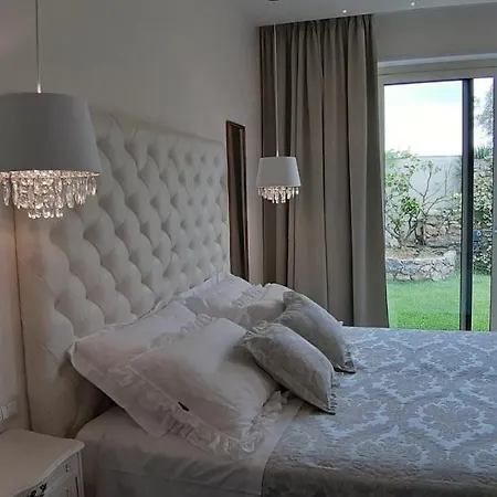 Luxury Dreams 4* לה ספציה