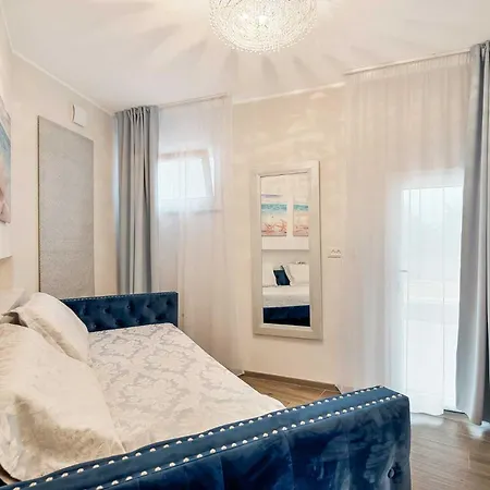 Luxury Dreams 4* לה ספציה