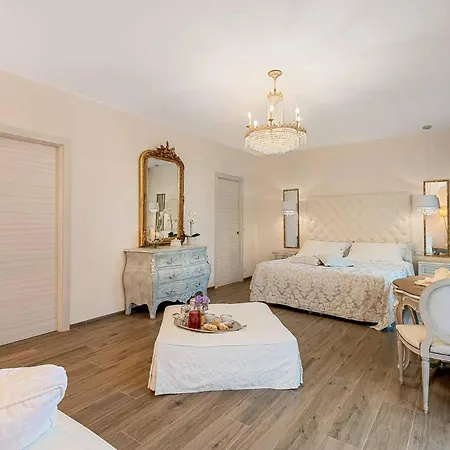 Luxury Dreams 4*