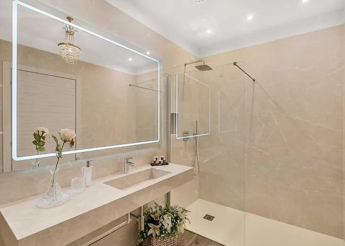 Πανσιόν Luxury Dreams 4*